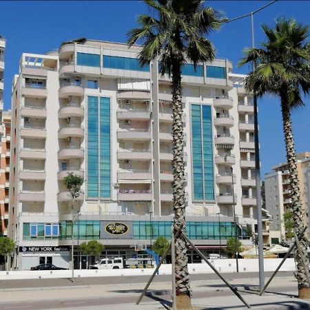 Pearl Seaview Apartment Vlorë Esterno foto