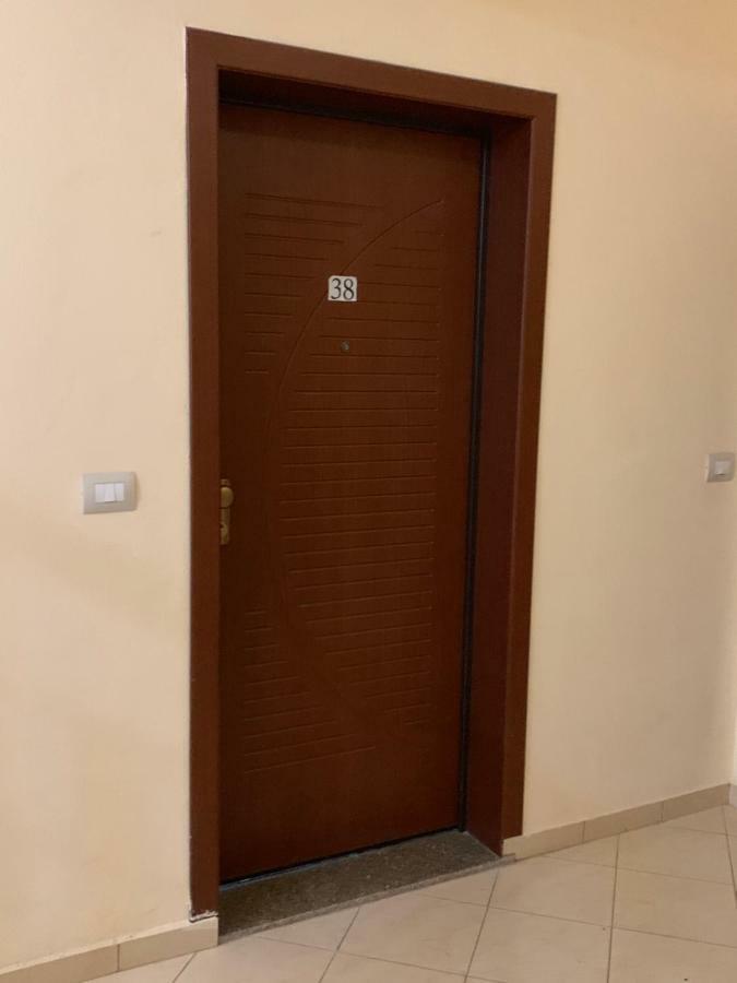 Pearl Seaview Apartment Vlorë Esterno foto
