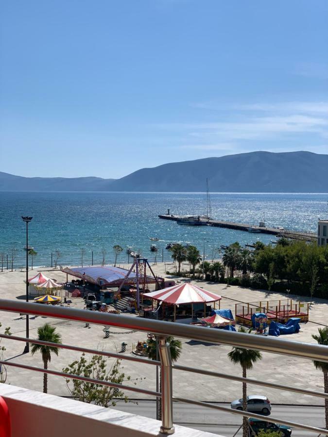 Pearl Seaview Apartment Vlorë Esterno foto